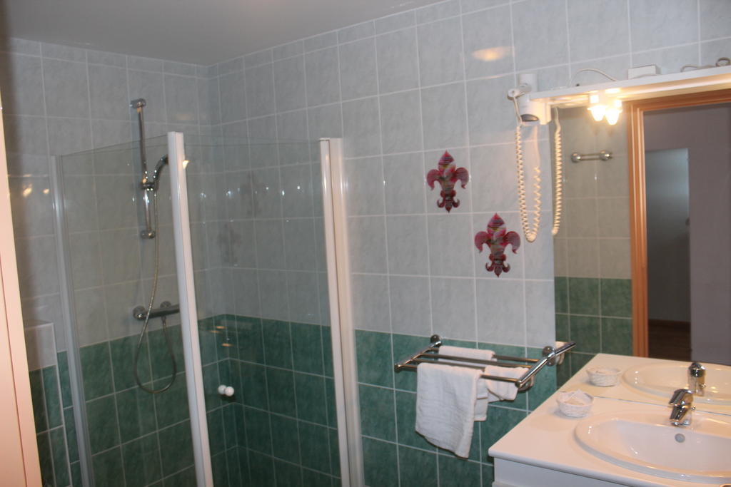 Le Champ Des Lys Hotel Amancey Cameră foto