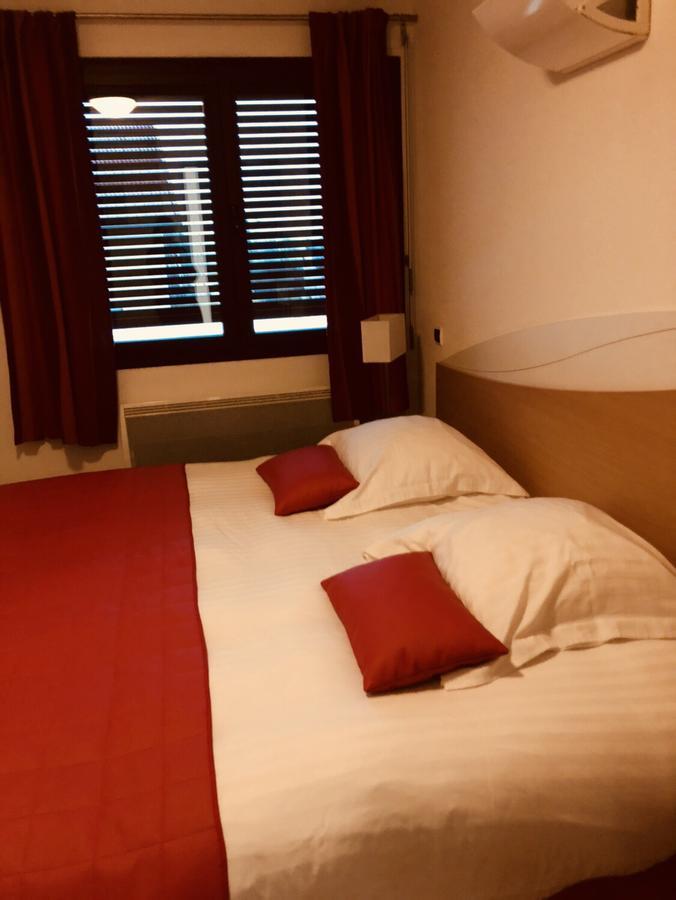 Le Champ Des Lys Hotel Amancey Exterior foto